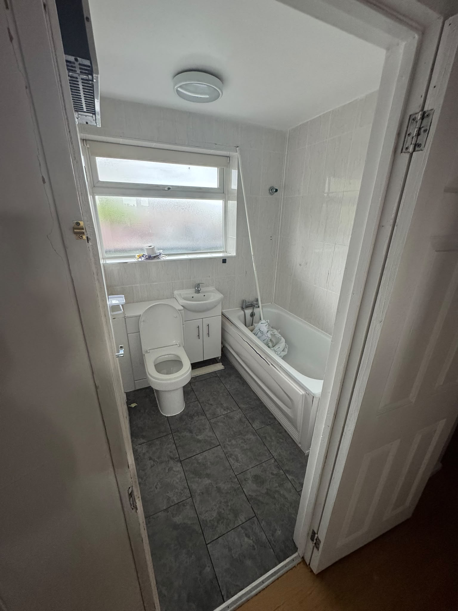 Bathroom – Chingford 1