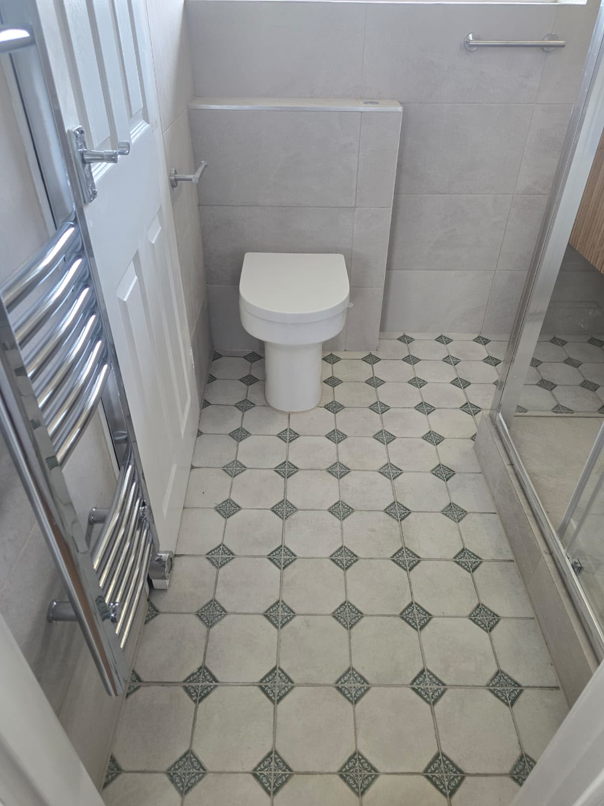 Bathroom – Chingford 9